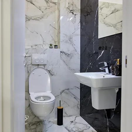 Elite Beachfront By Casa Del Mar * Mamaia